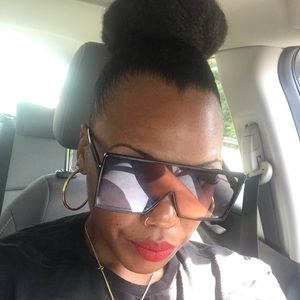 Meet your Posher, Dyamund